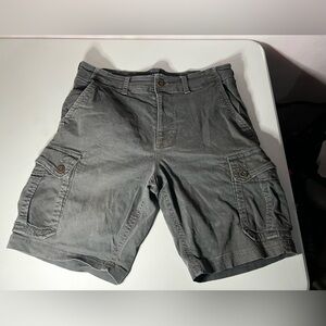 American Eagle Active flex cargo shorts